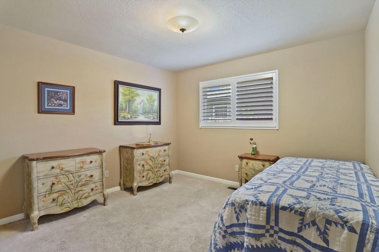 Photo 11 of 20 - 406 Tioga Dr, Lodi, CA 95242