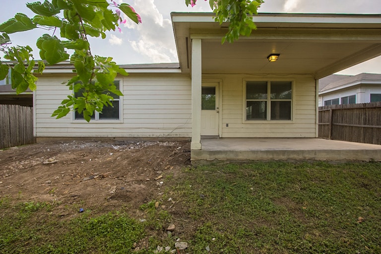 Photo 5 of 17 - 3422 Kodiak Diamond, San Antonio, TX 78245