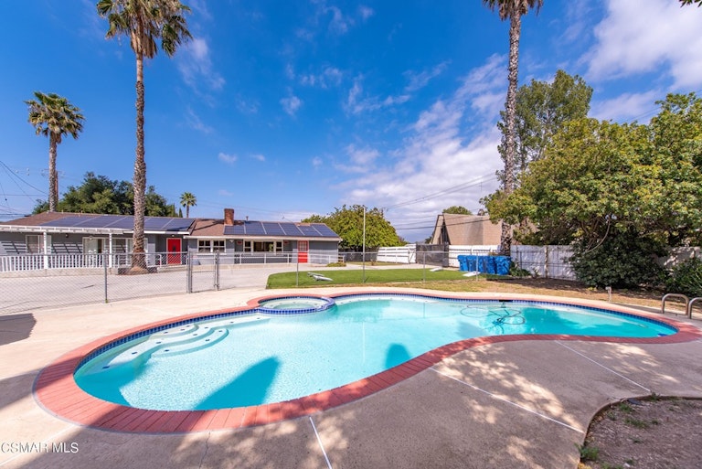 Photo 35 of 54 - 982 E Janss Rd, Thousand Oaks, CA 91360
