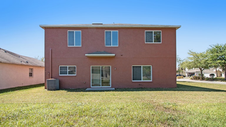 Photo 5 of 17 - 11302 Crestlake Village Dr, Riverview, FL 33569