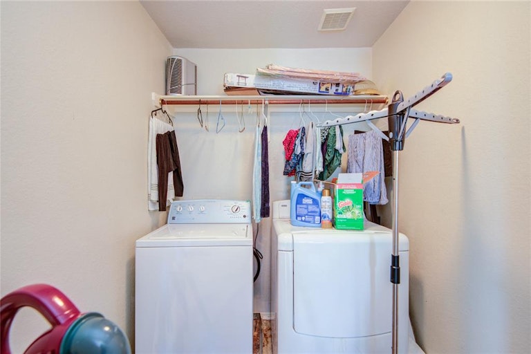 Photo 31 of 50 - 16651 Keegans Ridge Way Dr, Houston, TX 77083