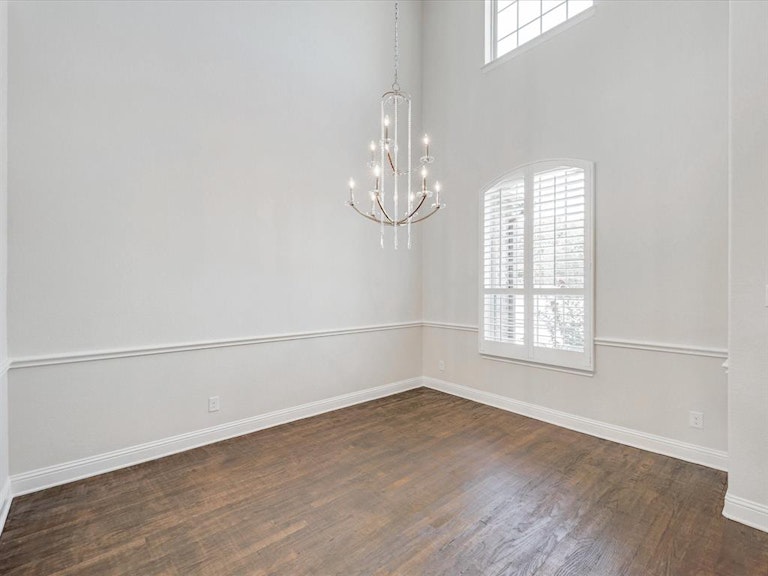 Photo 7 of 39 - 11121 Smoky Oak Ct, Argyle, TX 76226