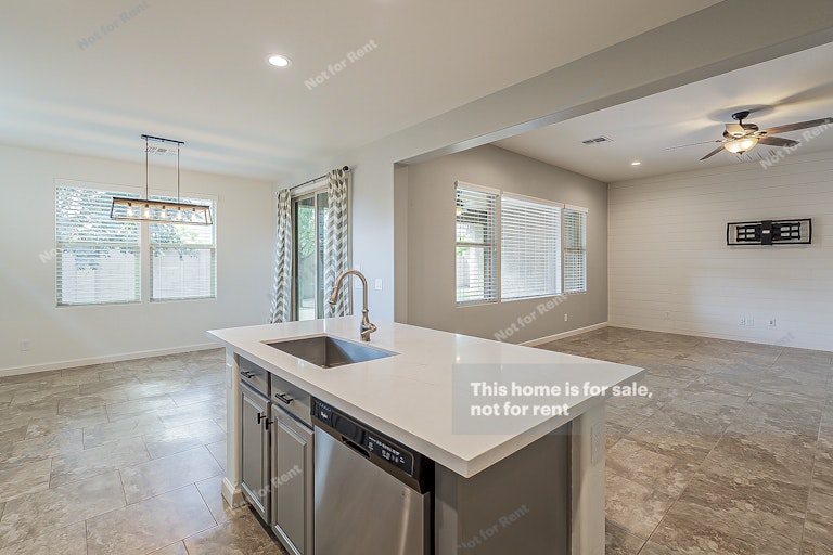 Photo 10 of 29 - 22115 E Rosa Rd, Queen Creek, AZ 85142