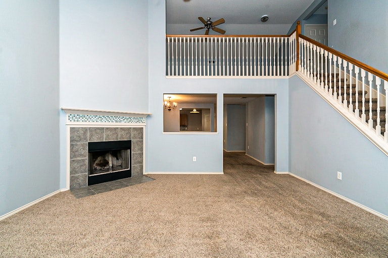 Photo 5 of 25 - 10252 Dawson Trl, Fort Worth, TX 76108