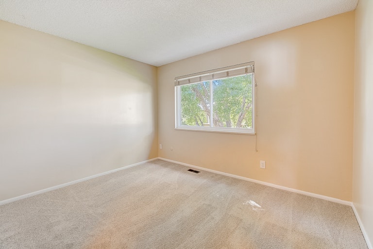 Photo 19 of 25 - 638 S Youngfield Ct, Lakewood, CO 80228