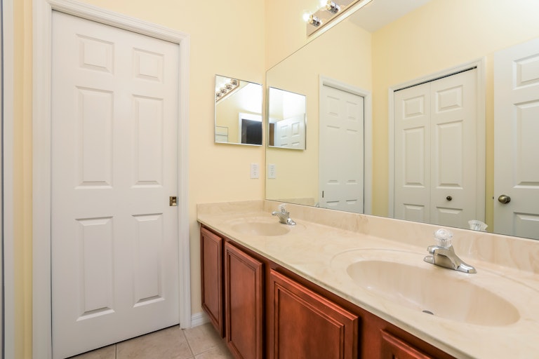 Photo 24 of 27 - 2640 Wyndam Bay Pl, Apopka, FL 32703