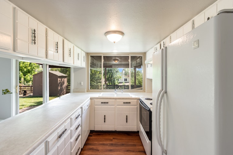 Photo 4 of 19 - 11720 W 74th Ave, Arvada, CO 80005
