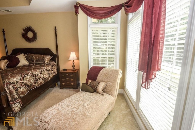 Photo 36 of 105 - 1013 Country Ln, Loganville, GA 30052
