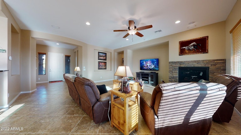 Photo 13 of 54 - 43916 N 50th Ln, New River, AZ 85087