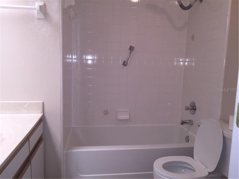 Photo 5 of 25 - 3800 Brandy St, Orlando, FL 32812