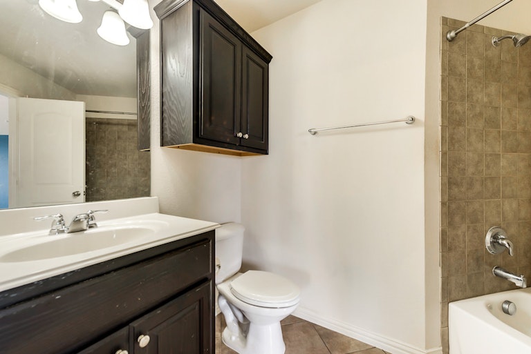 Photo 27 of 29 - 8121 Mountain Cedar Dr, Fort Worth, TX 76131