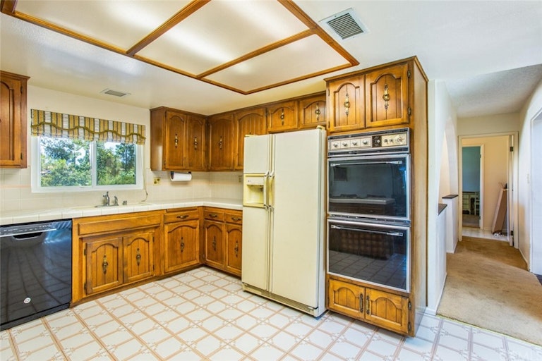 Photo 16 of 44 - 12831 Miradero Pl, Redlands, CA 92373