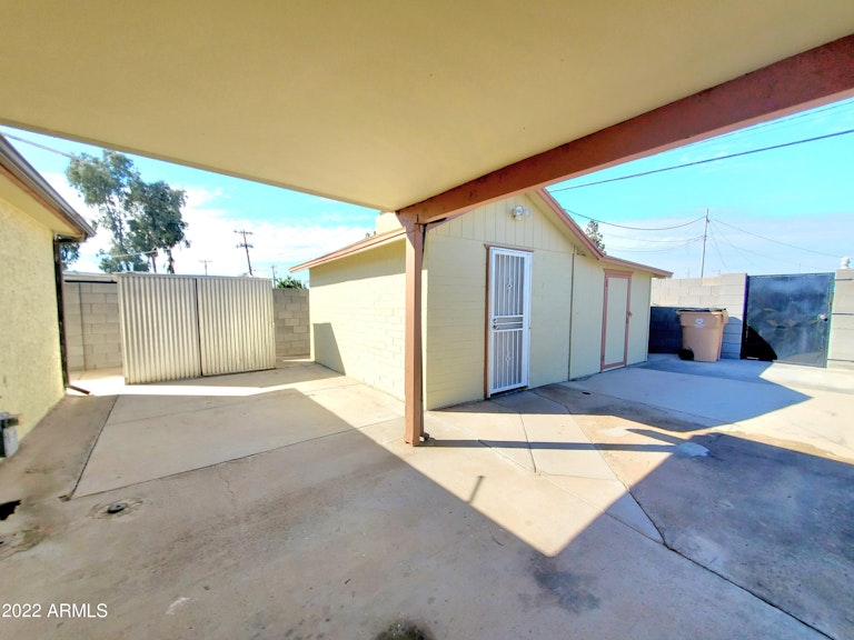 Photo 36 of 42 - 11122 W Connecticut Ave, Youngtown, AZ 85363