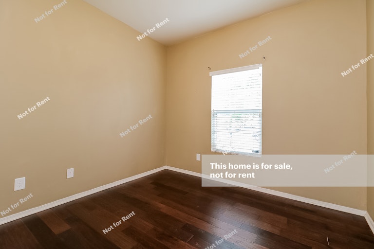 Photo 26 of 26 - 526 Kerriann Ln, Clayton, NC 27520