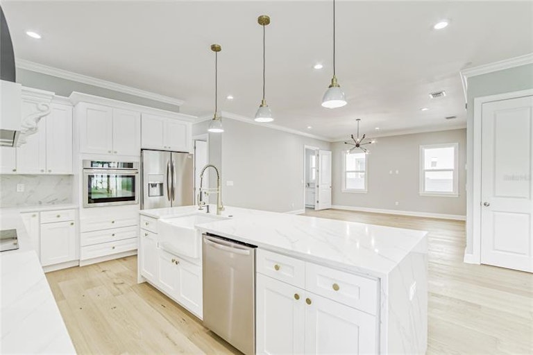 Photo 23 of 62 - 3108 W Cherokee Ave, Tampa, FL 33611