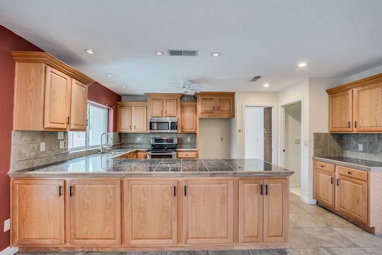 Photo 8 of 33 - 6309 E Acoma Dr, Scottsdale, AZ 85254