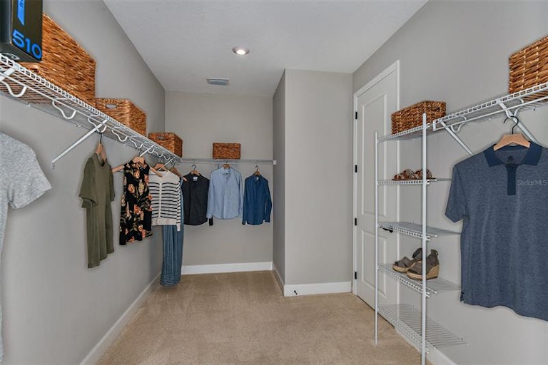 Photo 34 of 38 - 2725 Leafwing Ct, Palm Harbor, FL 34683