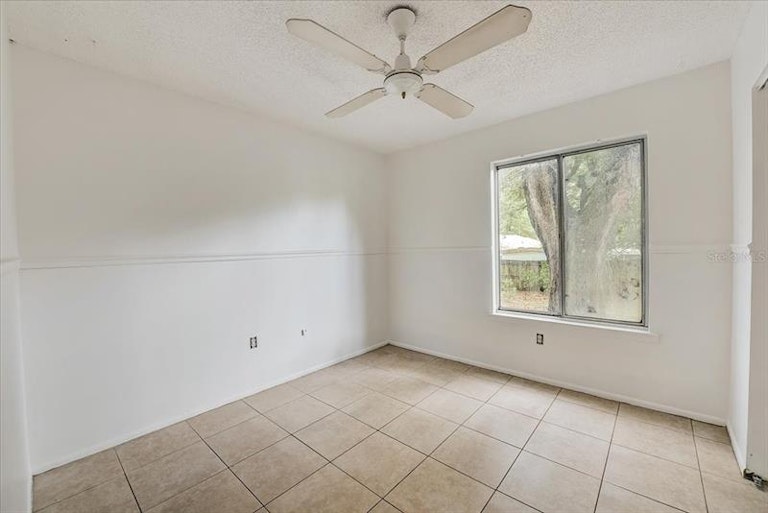 Photo 7 of 19 - 3879 Nighthawk Dr, Palm Harbor, FL 34684