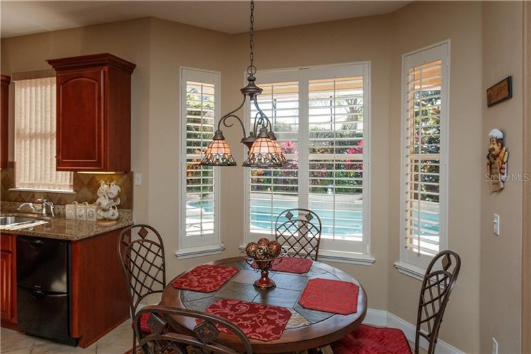 Photo 10 of 23 - 49 Braelock Dr, Ocoee, FL 34761