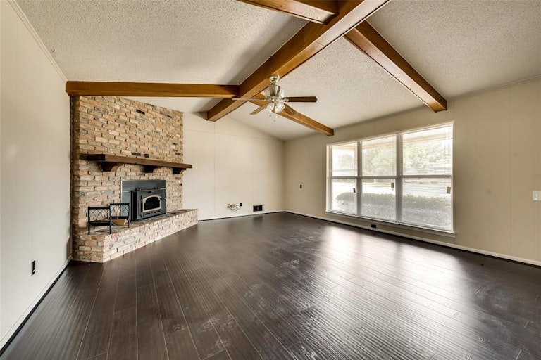 Photo 5 of 26 - 13 Lee Dr, Rockwall, TX 75032