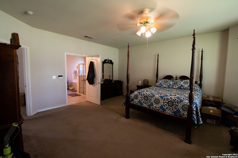 Photo 16 of 25 - 9332 Remuda Path, San Antonio, TX 78254