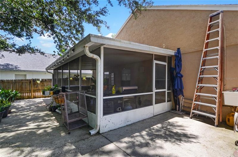 Photo 26 of 33 - 3829 Pickwick Dr, Orlando, FL 32817