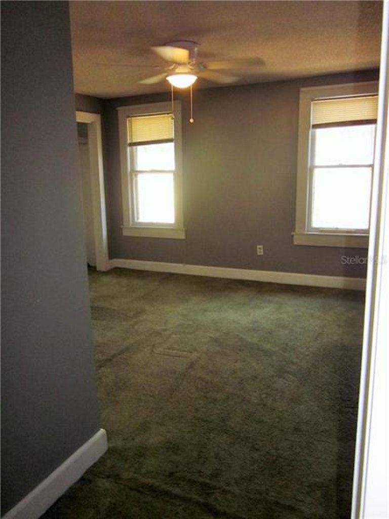 Photo 12 of 19 - 5239 10th St, Zephyrhills, FL 33542