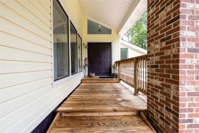 Photo 7 of 43 - 2415 Overlook Dr SW, Conyers, GA 30094