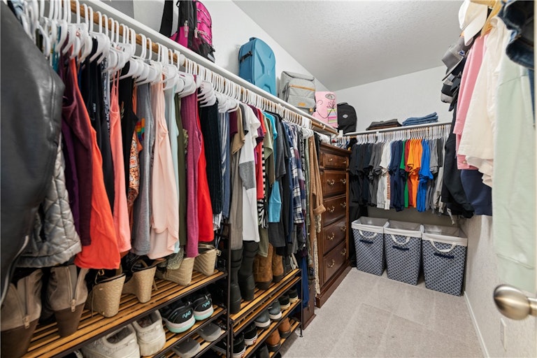Photo 19 of 37 - 1517 Cliffbrake Way, Georgetown, TX 78626