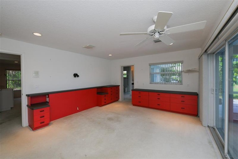Photo 24 of 57 - 3711 Meridale Rd, Sarasota, FL 34238
