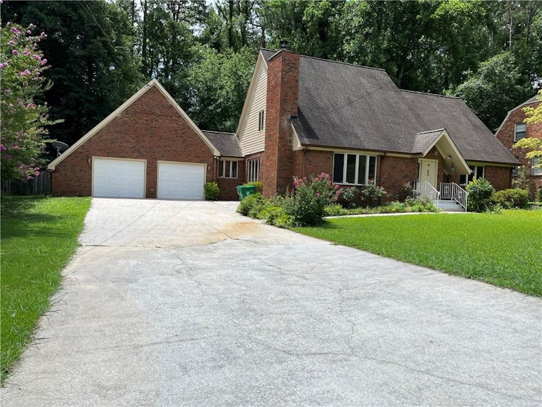 Photo 1 of 23 - 4491 Cedar Park Dr, Stone Mountain, GA 30083