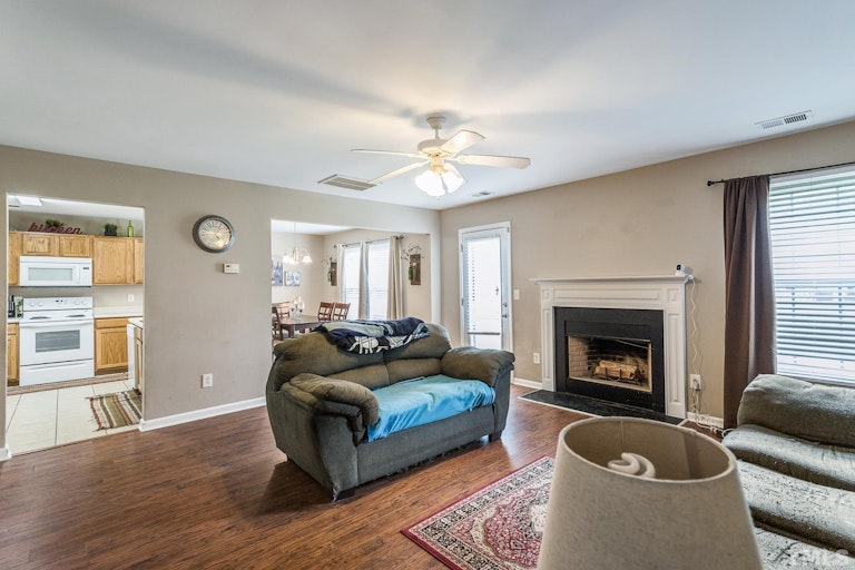 Photo 8 of 23 - 606 Big Twig Ln, Durham, NC 27703