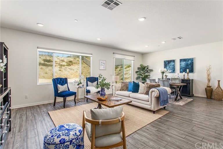 Photo 5 of 30 - 20852 Spring Mountain Rd, Riverside, CA 92507