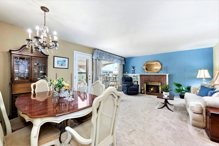 Photo 3 of 31 - 3359 Becerra Way, Sacramento, CA 95821
