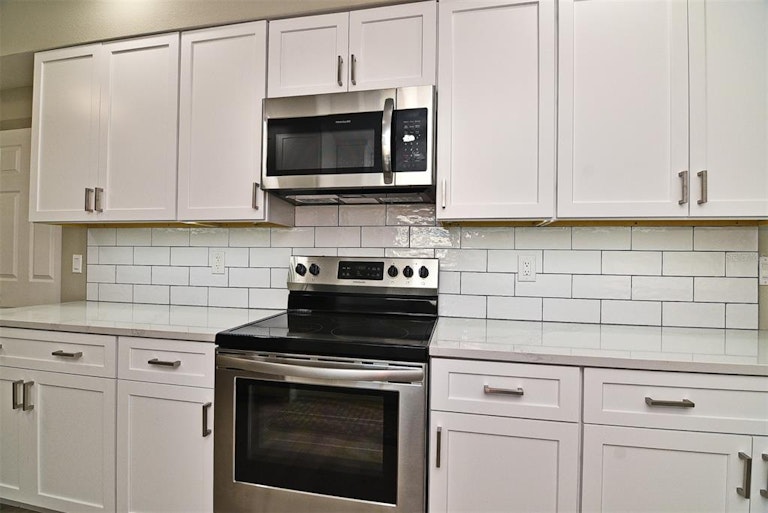Photo 26 of 40 - 2201 Murdock Blvd, Orlando, FL 32817