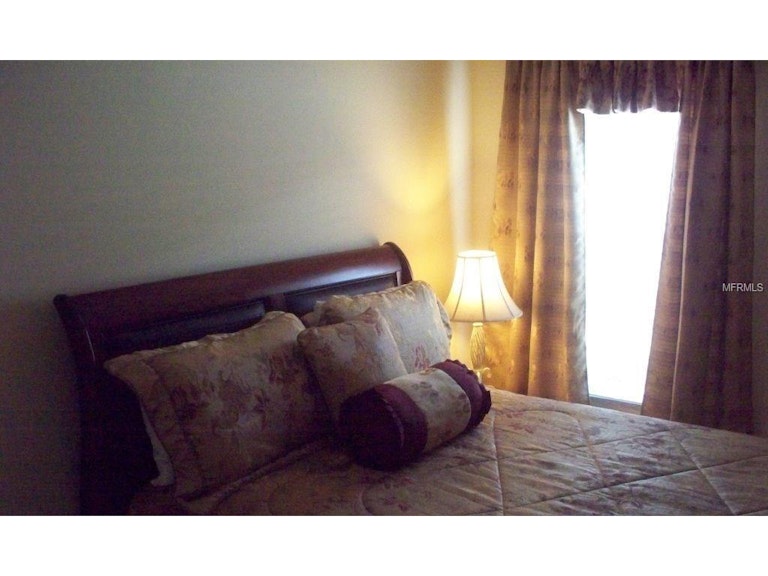 Photo 15 of 25 - 18334 Waydale Loop, Hudson, FL 34667
