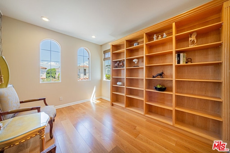 Photo 28 of 48 - 686 Milford St, Los Angeles, CA 90042