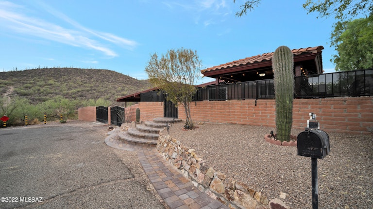 Photo 22 of 36 - 3918 S Cook St, Tucson, AZ 85746