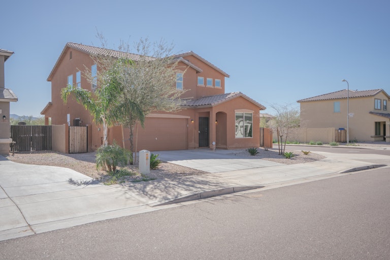 Photo 1 of 36 - 10015 W Whyman Ave, Tolleson, AZ 85353
