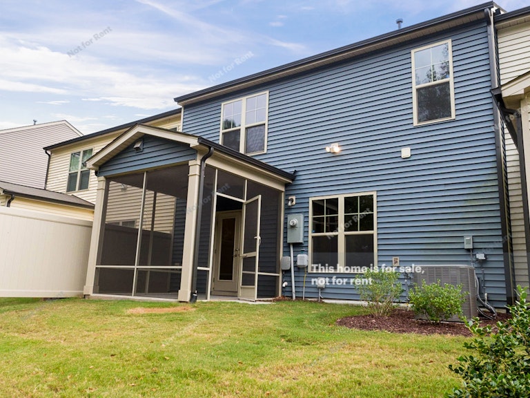 Photo 5 of 33 - 222 Lynchwick Ln, Durham, NC 27703