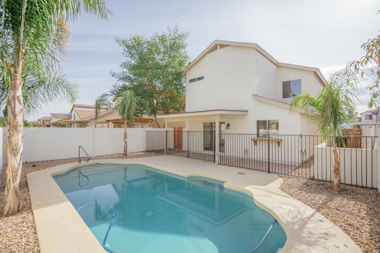 Photo 5 of 35 - 7622 W Ironwood Dr, Peoria, AZ 85345