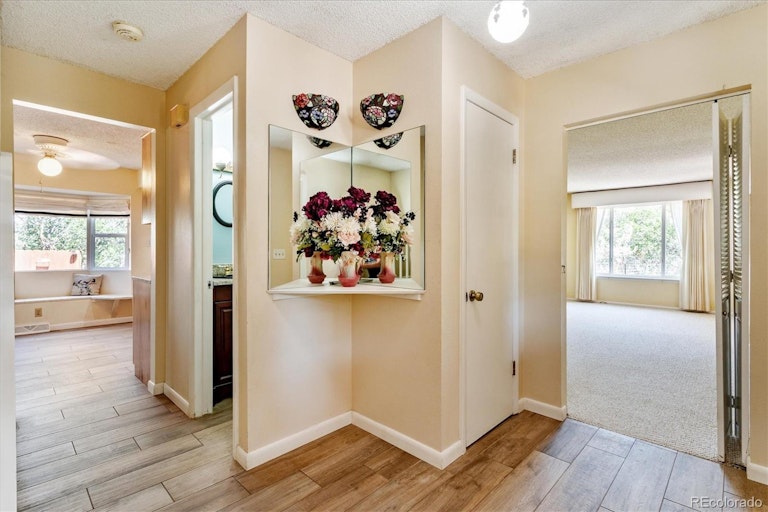Photo 6 of 33 - 5681 N Lariat Dr, Castle Rock, CO 80108