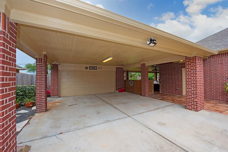 Photo 27 of 48 - 1814 Flagstaff Ln, League City, TX 77573