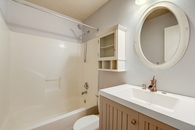 Photo 8 of 42 - 2313 Teddy Roosevelt Dr, McKinney, TX 75072