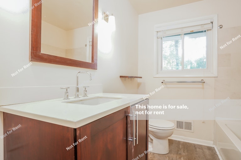 Photo 16 of 25 - 1814 Varnell Ave, Raleigh, NC 27612