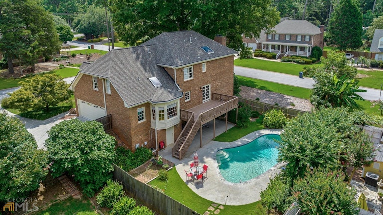 Photo 2 of 81 - 797 Oxford Ct SW, Lilburn, GA 30047