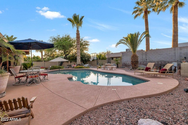 Photo 29 of 45 - 612 E Brook Hollow Dr, Phoenix, AZ 85022