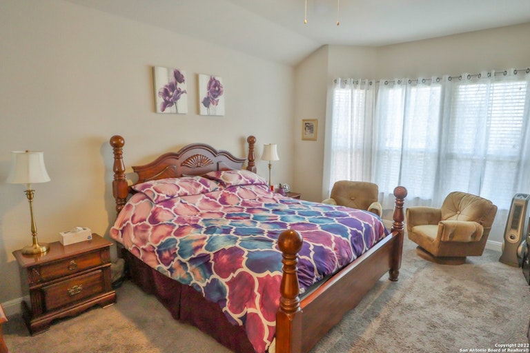 Photo 11 of 24 - 225 Scenic Vis, Cibolo, TX 78108