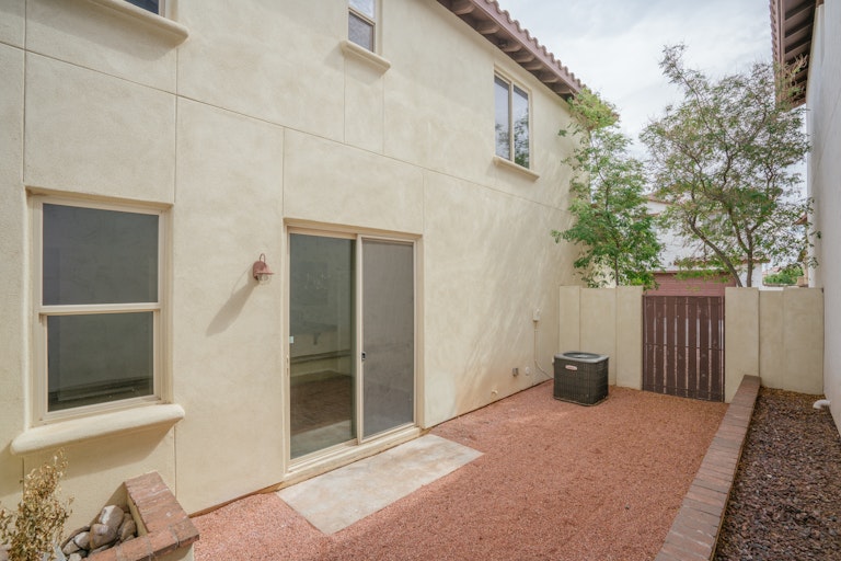 Photo 4 of 28 - 2990 N Clanton St, Buckeye, AZ 85396