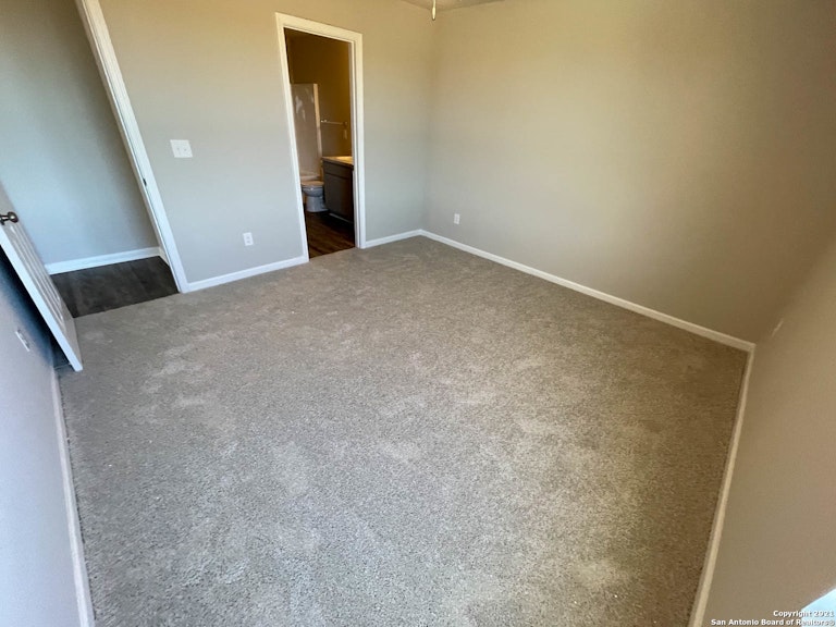Photo 26 of 36 - 418 Pleasanton Way, San Antonio, TX 78221